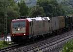 Crossrail 185 590-7 mit Containerzug, Bacharach, 14.09.2013