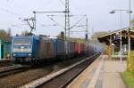 185 514-7 hat nicht nen brennden Zug am Haken, nein, es ist der DGS 98491 der nach einer ziemlich heftigen Bremsung hier laaaangsam durch Schleswig rollt. 20.10.2013