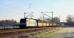 185 691-3 eilt am 12.1.13 mit einem ARS Altmann Zug bei Mahndorf weiter in Richtung Bremen.