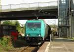 br-6185-traxx-f140-ac1-ac2/320193/itl-185-633-mit-einem-kesselwagenzug ITL 185 633 mit einem Kesselwagenzug in Richtung Berlin in DD-Friedrichstadt, 04.10.2013.