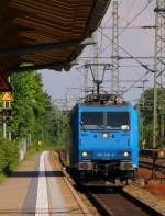 Die für CFL Cargo fahrende 6185 519-6 rollt hier gemütlich durch Schleswig. 05.06.2014