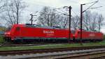 Padborg Abstellplatz fr Gast Lokmotiven, 185 253-5 und 185 168-2 bei ihrer Wochenendruhe am 8.5.10