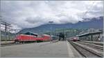 Die DB 185 104-7 wartet inmitten etlicher SBB und BLS Züge in Brig auf die Weiterfahrt.

12. Sept. 2024