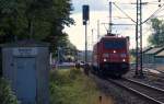 185 240-9 brachte einen leeren LKW Transportzug nach Padborg(Info kam vom Stellwerk...), hier aufgenommen vom Bahnbergang in Schleswig. 4.9.10
