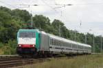 186 135-0 mit dem BerlinWarschauExpress in Berlin-Friedrichshagen am 20.07.09