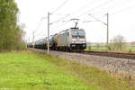 E 186 147-5 Railpool GmbH für HSL Logistik GmbH mit einem Kesselzug  Dieselkraftstoff oder Gasöl oder Heizöl (leicht)  in Nennhausen und fuhr weiter in Richtung Wustermark.