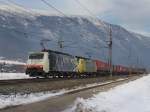 br-6189-es-64-f4-/117966/die-189-917-und-der-es Die 189 917 und der ES 64 F4-031 am 29.01.2011 mit dem Winner KLV-Zug unterwegs bei Schwaz. 
