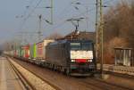 Schn bunt war der Bring/NOR-Cargo den 189 280-1 am 27.2.11 durch Schleswig zog.