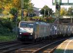 189 289-2 der ITL durchquert hier Harburg mit einem Containerzug. 30.9.11
