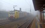 189 202-5 als Zuglok des DGX 40968 bei norddeutschem Wetter fotografiert in Schleswig Hbf. 20.11.11
