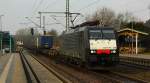 Mit neuer noch nicht bekannter Zugnummer rollt hier 189 280 mit dem bring! Fischzug durch Schleswig. 12.12.11