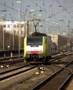 ES 64 F-202/189 202 eine der wenigen gelben Loks rollte gemtlich durch Bremen. 03.03.12