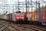 189 011-0 durchfhrt Harburg mit einem Containerzug. 05.05.12