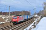 Mit dem KT 42153 rollt die 189 002 am 25.03.2013 durch Sildemow in Richtung Schwerin.