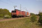 br-6189-es-64-f4-/339028/189-011-0-db-schenker-rail-deutschland 189 011-0 DB Schenker Rail Deutschland AG mit einem Metrans-Containerzug in Stendal und fuhr in Richtung Salzwedel weiter. 03.05.2014