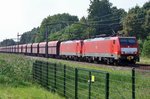 Erzbomber mit 189 032 passiert Dordrecht Zuid am 26 Augustus 2016.