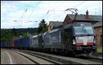 193 850 und 193 852 von Boxxpress mit Containerzug am 20.06.14 in Sterbfritz