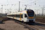ET 7.07 der eurobahn fhrt am 9.4.11 als RE 3 nach Hamm (Westf) in den Hbf. Duisburg ein.