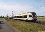 ET 7.07 und 7.14 der eurobahn fahren am 4.6.11 als RE 3 nach Hamm (Westf) kurz vor Nordbgge durch die Landschaft.