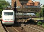 401 090-6  Ludwigshafen am Rhein  rollt hier gerade aus dem Harburger Bahnhof raus. Am Zugende hing der Triebkopf 401 501-2. SL 01.06.11