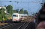 Der Sonderzug mit der 01 0509-8 trifft am 17.7.10 auf einen 401er der DB.