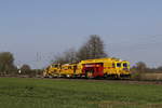 Wiebe Bauzug mit der Weichenstopfmaschine  Unimat 09-32/4S  am 30. Mrz 2019 bei Bremen-Mahndorf.