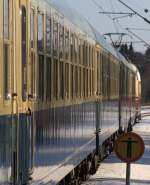 Mal ein etwas anderer Blick auf den IC 2417 der von 103 184-8 gezogen gerade Schleswig verlt. 02.01.2011