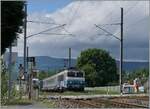 Die SNCF BB 22314  erreicht mit ihrem TER von Lyon nach Genève den Bahnhof Pougny-Chancy. 

16. Aug. 2021