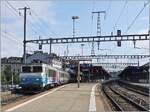 �hnliche Bilder hier zwar schon gezeigt, aber es ist immer wieder sch�n und zunehmend selten, eine SNCF NEZ CASS� zu sehen: die BB 22397 verl�sst mit ihrem TER 96634 nach Grenoble den Bahnhof von Gen�ve. 

26. August 2024