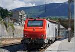 Die akiem PRIMA E 37 519 erreicht als Lokfahrt den Bahnhof von Bellegarde. Die Lok wird wohl in Thonon bzw. Evian einen Mineralwasserzug abholen. Ein Blick auf die Fahrleitung zeigt, dass diese auf den Nebengleisen mit nur einem Fahrdraht und ohne Tragseil sehr einfach konstruiert ist.

26. August 2024