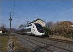 Mehr als überrascht war ich, was man wohl auch am nicht ganz gelungen Bild bemerkt, als ein TGV in St-Laurent, auf der Strecke La Roche sur Foron - Annecy vorbei fuhr. Das Bild zeigt den inoui TGV Duplex Rame 240 bei der Durchfahrt in St-Laurent. 

12. Februar 2022 