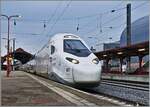Was ganz neues: Der TGV M Avelina Horizon Rame 997 mit den Triebköpfen TGV 21 015 und 21 016 ist auf Probefahrt und fährt durch Strasburg in Richtung Mulhouse.