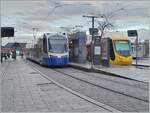 Tram und Tram-Train in Mulhouse. Während das Tram von Solea betrieben wird, gehört der Tram-Train der SNCF. Die Trams gehörten zur Kategorie Citadis von Alstom, der Tram-Train zur Kategorie Avanto von Siemens, und werden der SNCF als U 25500 geführt. 

13. März 2024 