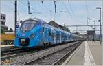 Die beiden SNCF Z 315521 und Z 31542 Coradia Polyvalent régional tricourant beim Halt in Versoix. 

28.Juni 2021