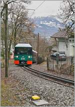 Die 12,4 km lange Zahnradbahn TMB (Tramway du Mont-Blanc) verkehrt seit 1913 vom Bahnhof Saint-Gervais-les-Bains-Le-Fayet bis zum Nid d’Aigle im Mont-Blanc-Massiv; der erste Streckenabschnitt bis zum Col de Voza wurde bereits im Sommer 1908 er� ...
