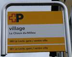 (268'396) - +P-Haltestellenschild - La Chaux-du-Milieu, village - am 24. Oktober 2024