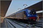 Die blaue FS 464 585 in schlechem Licht in Firenze SMN.
12. Nov. 2015