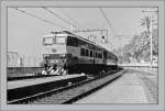 Ein FS 656 401 fhrt in den alten Bahnhof von San Remo ein.
(Sommer 1985/Gespanntes Negativ) 