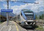 Der FS Trenitalia ME ALe 501 059 (94 83 3501 059-1 I-TI)  Minuetto  wartet in Domodossola auf Gleis 6 als Regionalzug 11433 auf die Abfahrt nach Novara. 

17. Juni 2026