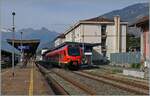 Der bimodulare FS Trenitalia BUM BTR 831 003 verlässt als Regionale 2722 Aosta mit dem Ziel Torino Porta Nuova.