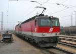 Zwei BB 1044 als Lokzug in Wrgl am 11. Januar 2007.