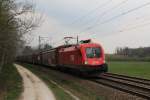 1116 026-6 ist mit einem Gterzug auf dem Weg nach Salzburg.