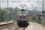 1116 208-0 beim durchfahren des Bahnhofs von Bernau am Chiemsee am 27.