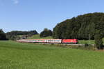 1161 261 war mit einem  EC  auf dem Weg nach Salzburg. Aufgenommen am 24. September 2024 bei Axdorf.