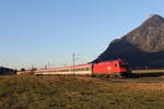 1216 001 mit einem  EC  auf dem Weg in Richtung Brenner am 9.