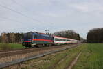 1216 012 war mit einem  EC  am 26. Mrz 2024 bei Brannenburg in Richtung Brenner unterwegs.