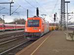 1216 902 mit einen Schienenzug im Bahnhof Fulda am 29.03.09