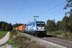 187 321 war am 3. Oktober 2023 mit einem Containerzug bei Hufschlag in Richtung Salzburg unterwegs.