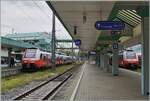 Gleich zwei �BB ET 4748 stehen in Bregenz (AUT) zur Abfahrt bereit. Der einen nach Lindau Insel (D) und der andere nach St.Margrehten (CH). So internationl ist der Bahnverkher heute... 

14. Sept. 2024