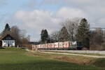 193 202 mit dem  MARS-KLV  aus Mnchen kommend am 16. Mrz 2023 bei bersee am Chiemsee.